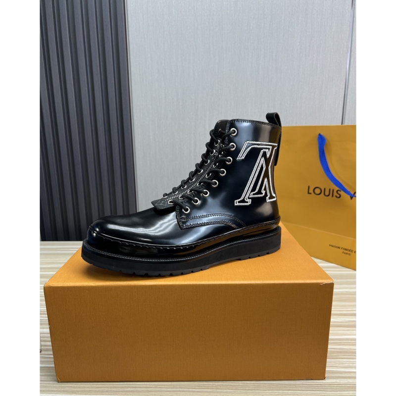 l**is V*t*n boots